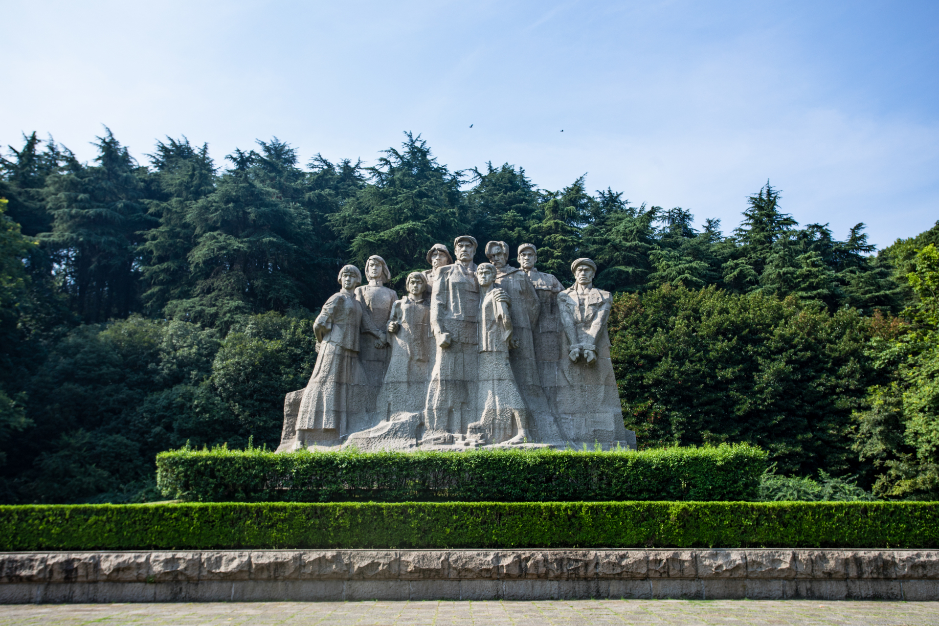 南京雨花台融合了革命历史与自然美景的旅游胜地